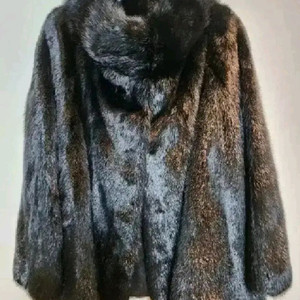 발렌시아 코펜하겐 퍼플등급 휘메일 밍크코트 55사이즈 새제품 블랙컬러