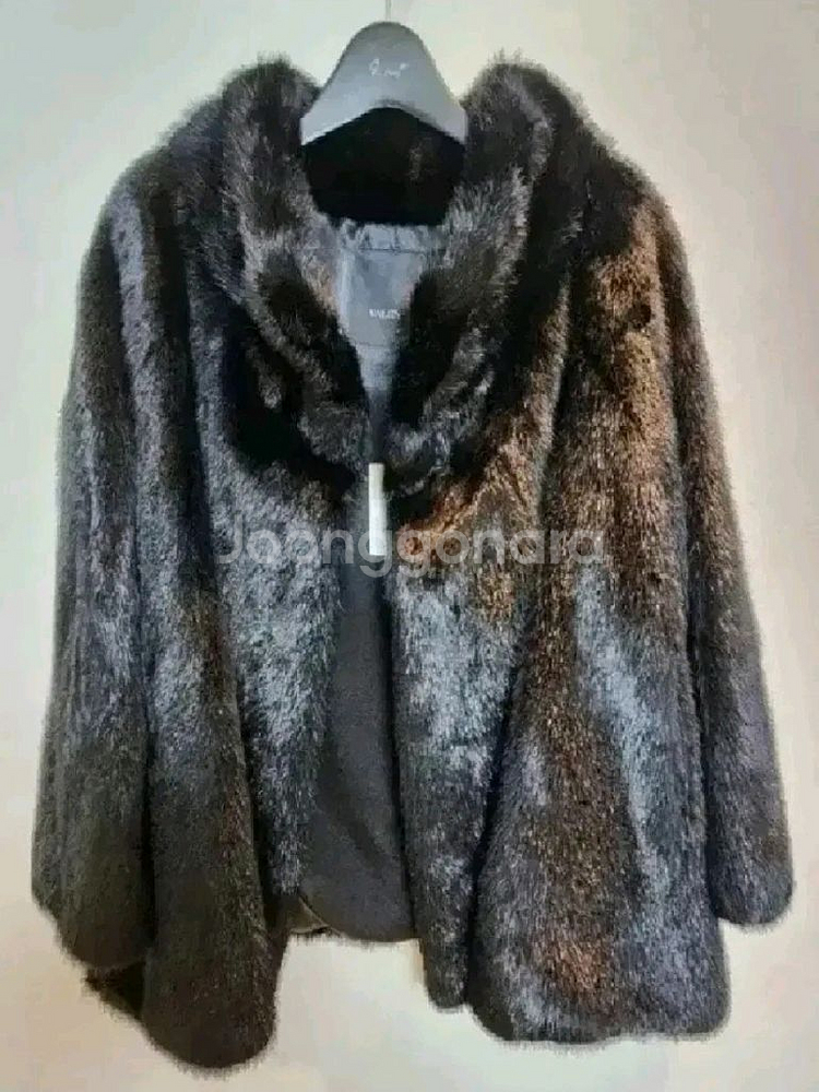 발렌시아 코펜하겐 퍼플등급 휘메일 밍크코트 55사이즈 새제품 블랙컬러--1