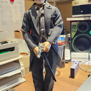 다크나이트 히스레저 피규어