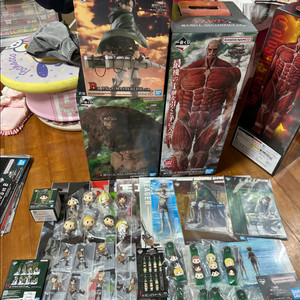 제일복권 진격의 거인 라스트원 짐승 초대형 거인 초코노코 리바이 굿즈