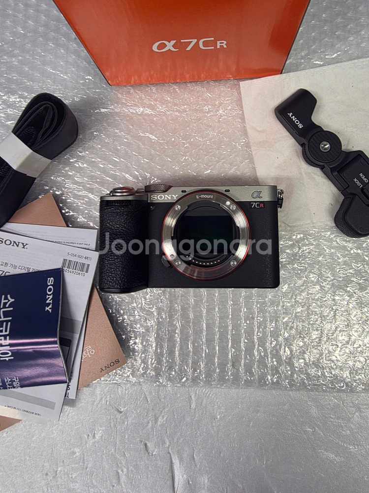 소니a7cr 실버 상태좋은바디 판매합니다--1