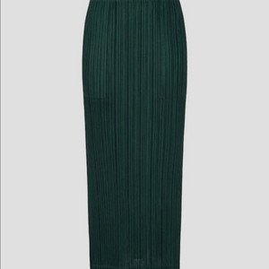 플리츠플리즈 씨커 스커트 1월