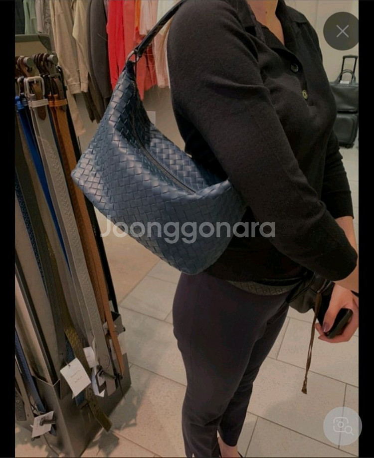 보테가베네타 레더 나파 숄더백크로스백가방프라다구찌루이비통셀린느크로스백팩테수토호보백샤넬생로랑프라다디올에르메스로로피아나--4