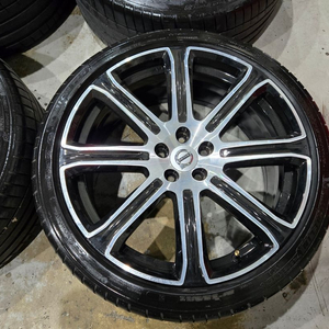 볼보S90 20인치 순정 휠타이어 판매합니다