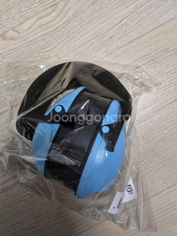 Ado 이어머프 미개봉 새상품--1