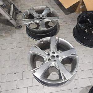 제네시스 gv80 22인치 휠