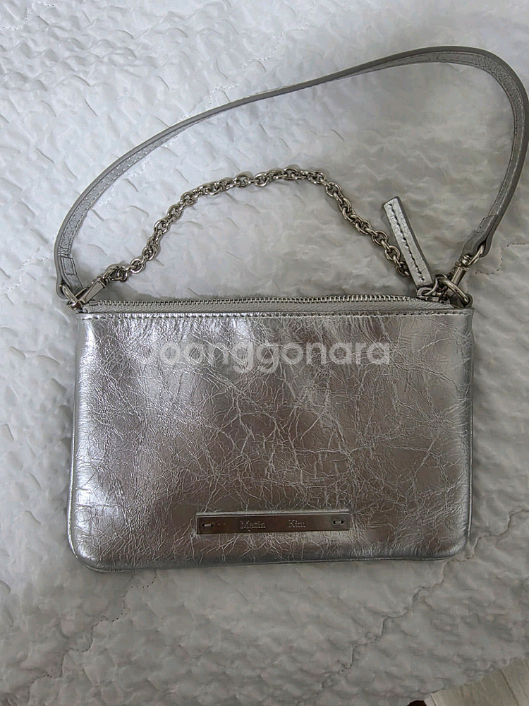 마뗑킴 글로시 레더 마이크로 백--0