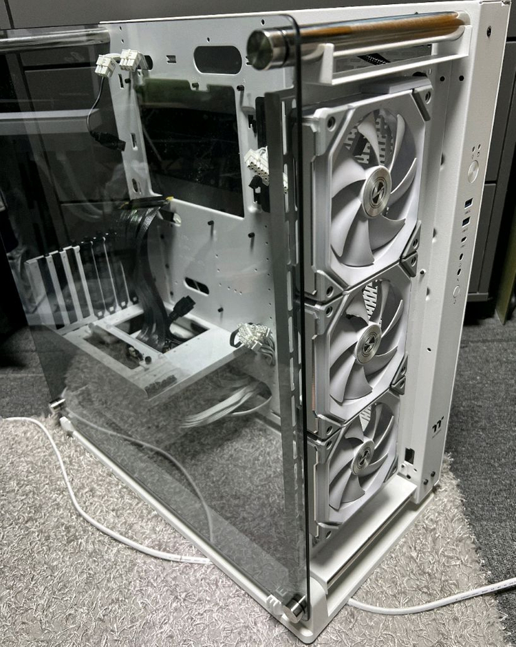 core p3 tg pro 빅타워+슈퍼플라워 1000w+리안리 화이트 데스크탑 케이스--1