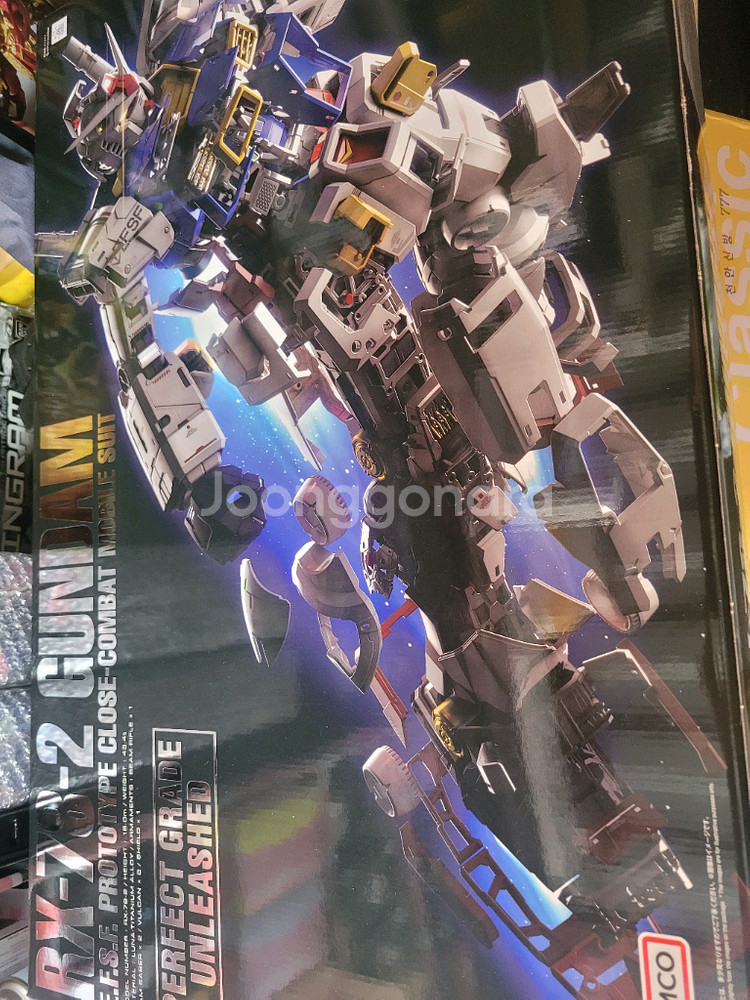 미개봉 반다이 PG 언리쉬드 건담 프라모델--0