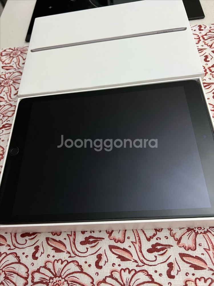 아이패드 에어 9세대--1