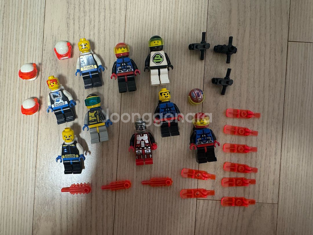 올드 레고 우주시리즈 관련 미니피규어/소품 일괄판매합니다.--0