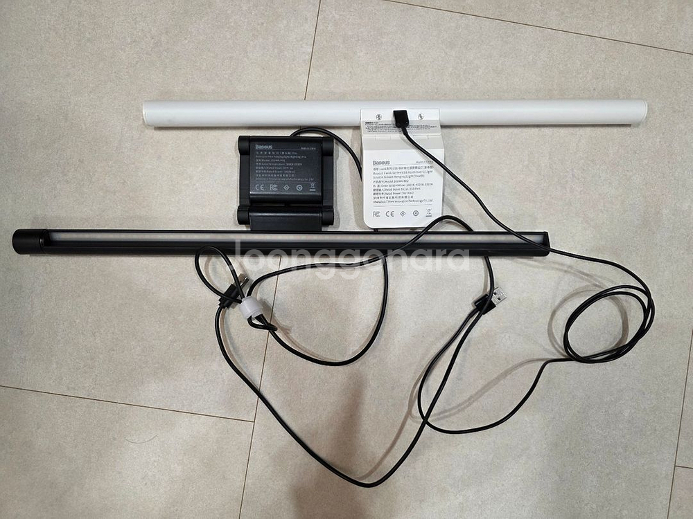 베이스어스 모니터 LED 조명--0