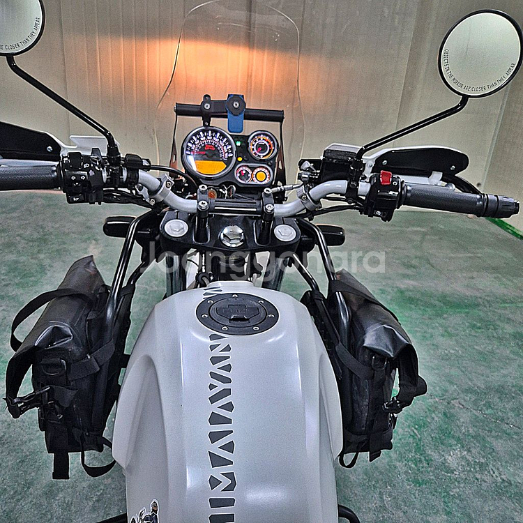 로얄엔필드 히말라얀411/19년식/1만km--8