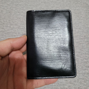 정품 루이비통 에삐 오거나이저 카드지갑 이미지