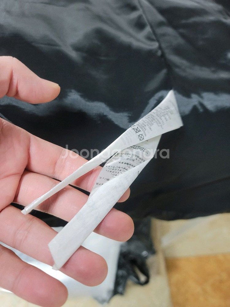 ARMANI EXCHANGE 아르마니 익스체인지 여성 블랙롱패딩--7