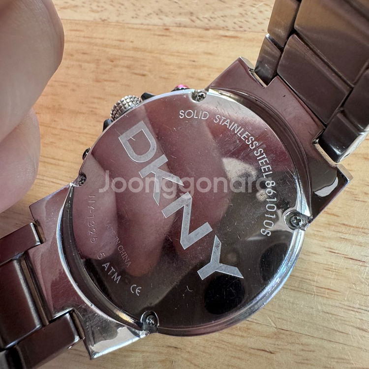 DKNY 크로노그래프 손목시계--9