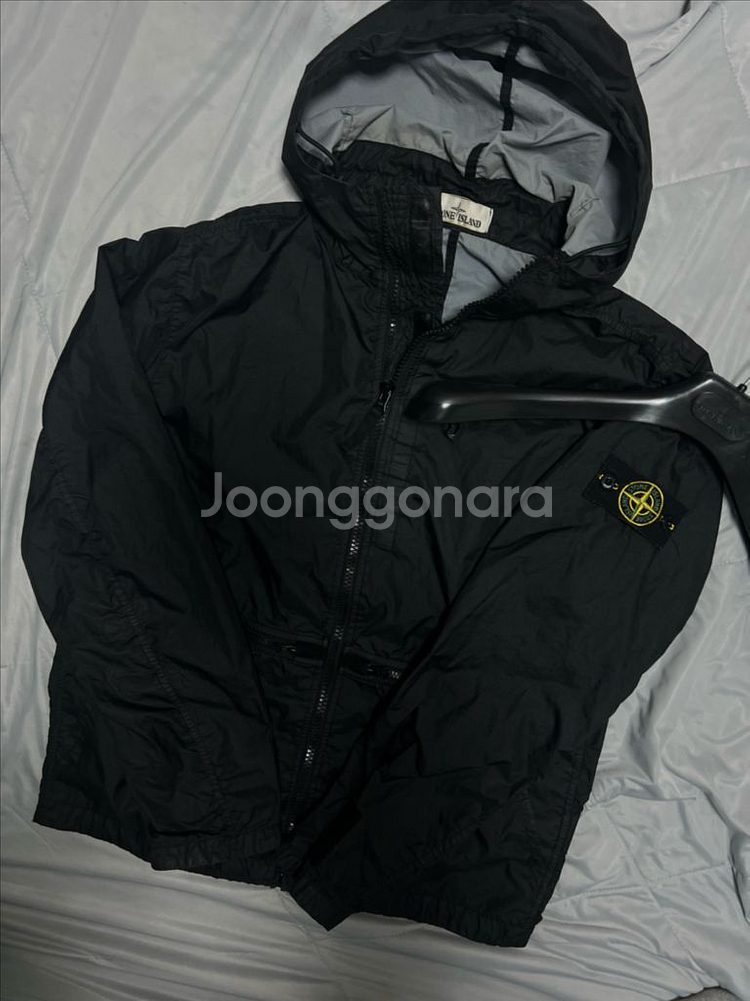 스톤아일랜드 멤브라나 바람막이 L--0