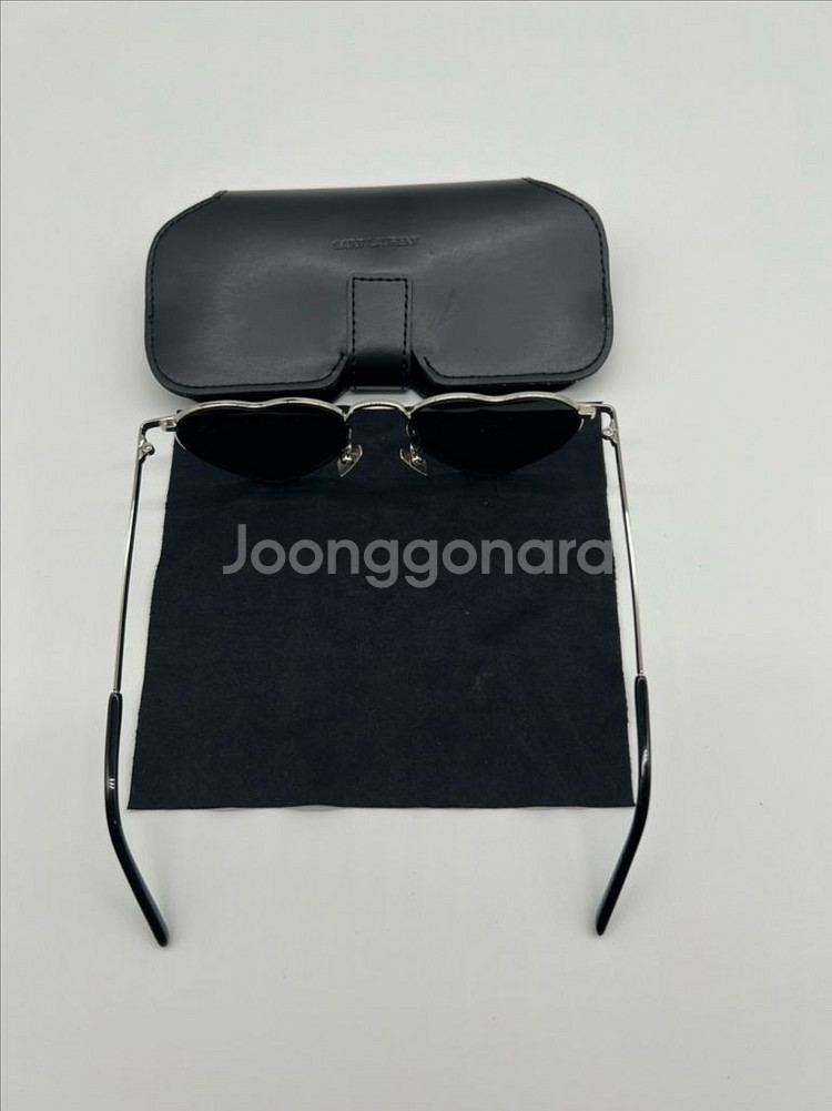생로랑 SAINT LAURENT 루루 하트 생로랑 선글라스--1