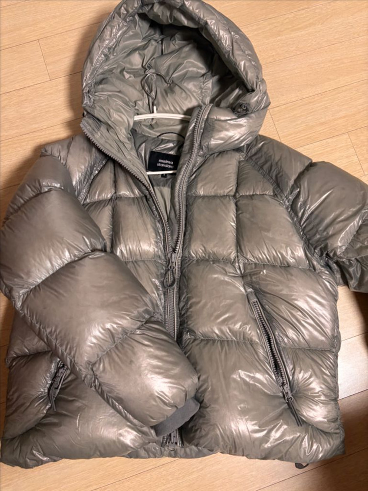 무신사 스탠다드우먼 패딩s 그레이--4