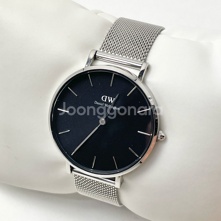 [중고] 다니엘웰링턴 클래식 실버 메탈 손목 시계--0