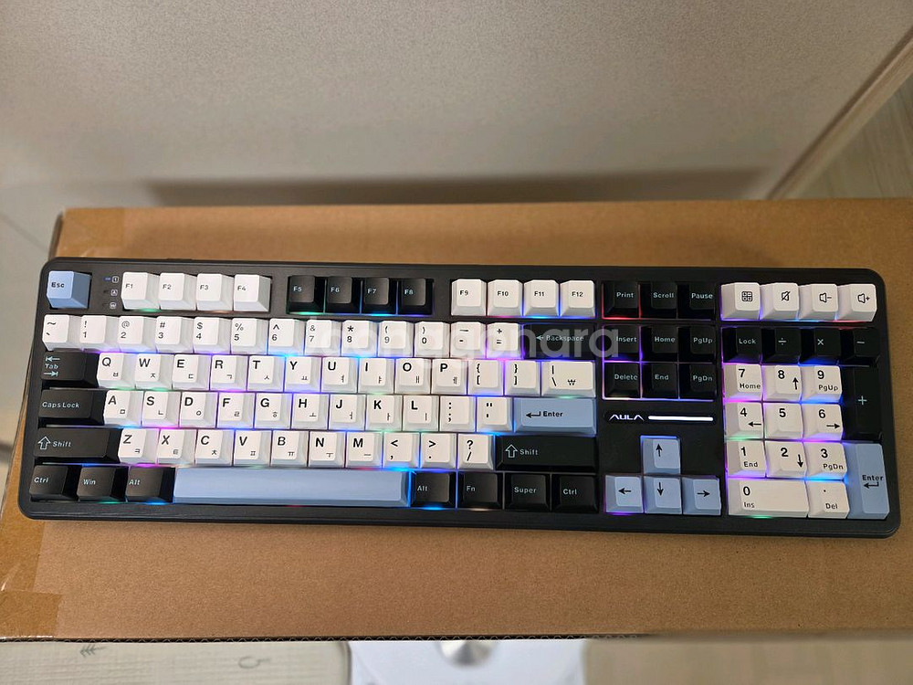 (미개봉) 독거미 AULA F108 저소음솜사탕축--0