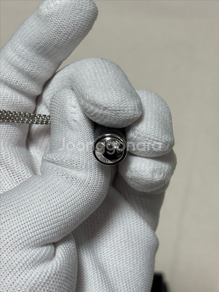 루이비통 모노그램 이클립스 참스 목걸이--2