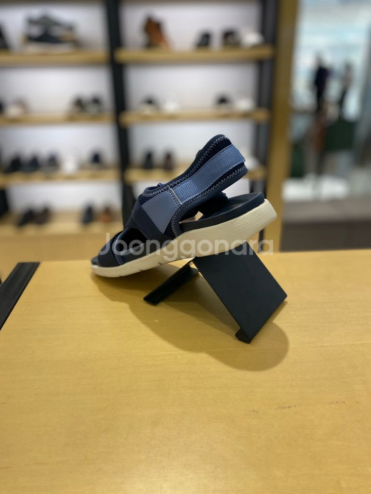 락포트 시티 라이트 여성샌들 255mm새상품(박스없음)--0