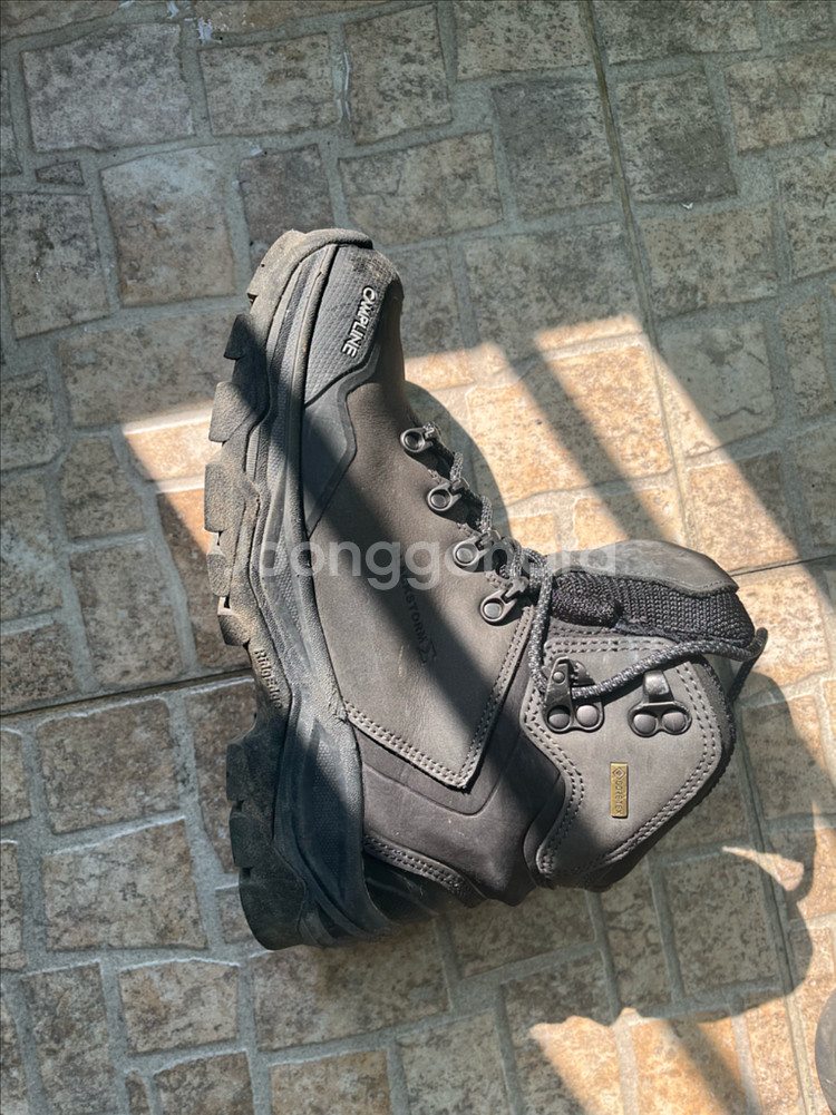 캠프라인 블랙스톰 시그마 등산화 235--2