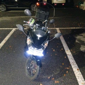 혼다 구형 PCX125 2010년식 오토바이 오늘 구매하시면 안개등까지 드립니다
