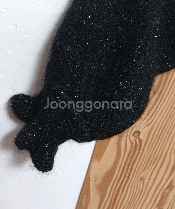 한섬더스토어여성 골드버튼 가디건--4