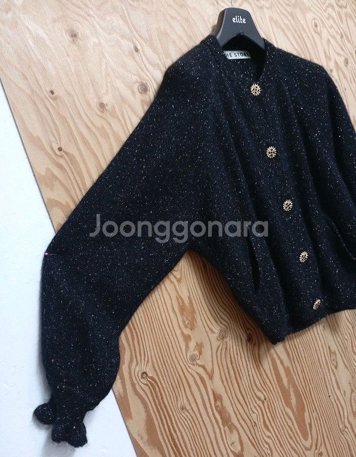 한섬더스토어여성 골드버튼 가디건--2