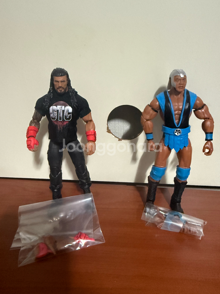 WWE 액션 피규어--2