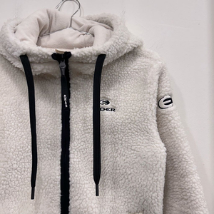 아이더 자수로고 뽀글이 후드 집업 플리스