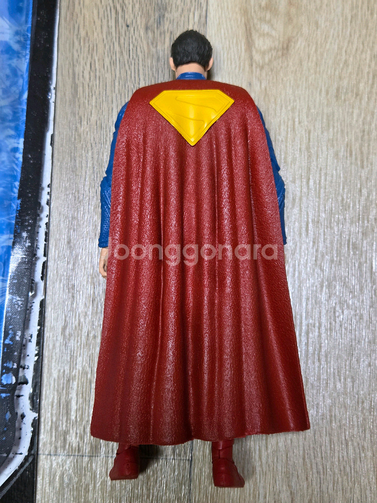 맥팔레인 슈퍼맨 액션 피규어 2025--2