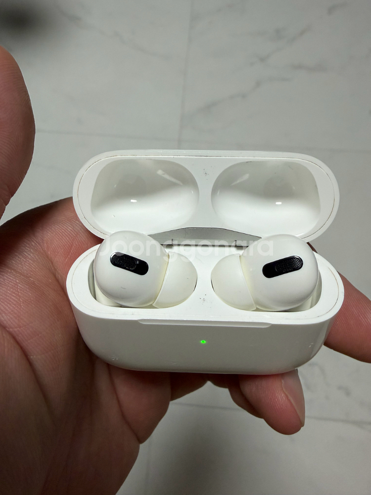 에어팟 프로 1세대 팝니다.--4