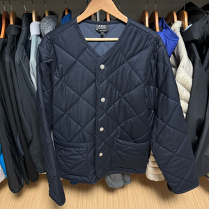 APC 아페쎄 퀄티드 울 자켓 팝니다(새상품)