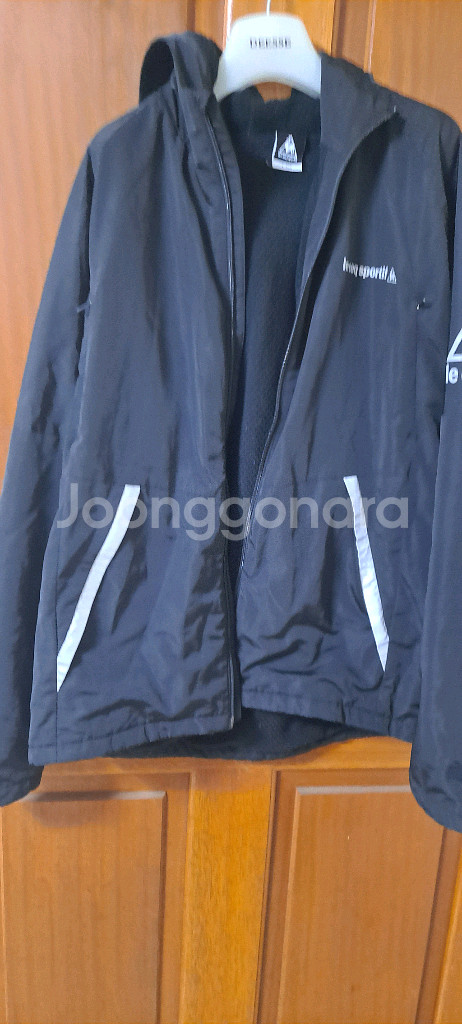 르꼭끄 스포르티브 후드 바람막이 자켓--2