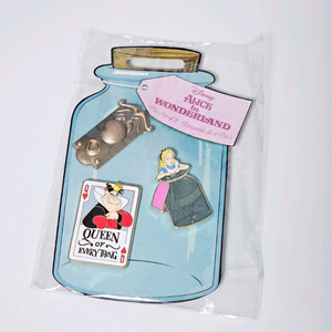 (새상품) 디즈니 스토어 이상한 나라의 앨리스 한정판 핀 뱃지 3종 세트