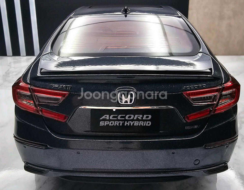 1:18 다이캐스트 cm 혼다 어코드 10.5세대 쥐색--5