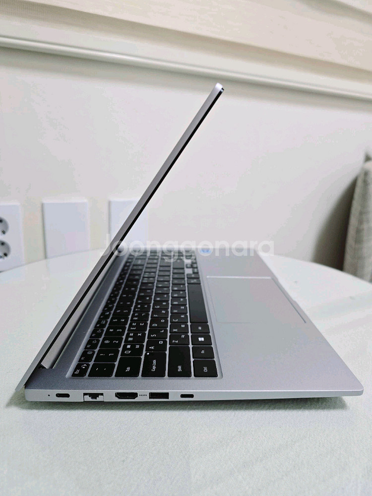 외관 아주 깨끗한 삼성 갤럭시북2 노트북(거의새것,포토샵,오토캐드가능)--4