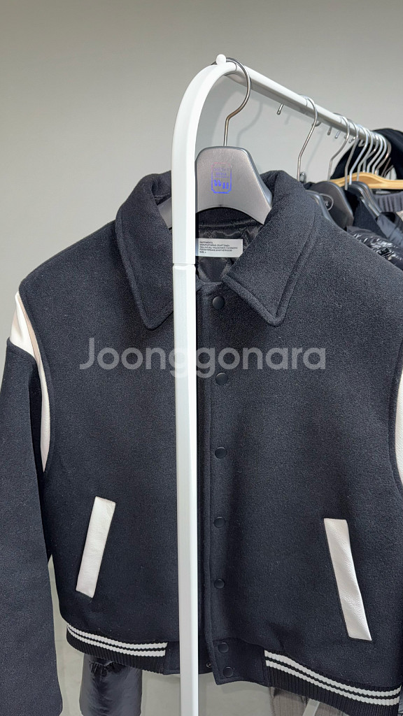 파르티멘토 블랙 바시티 자켓--0