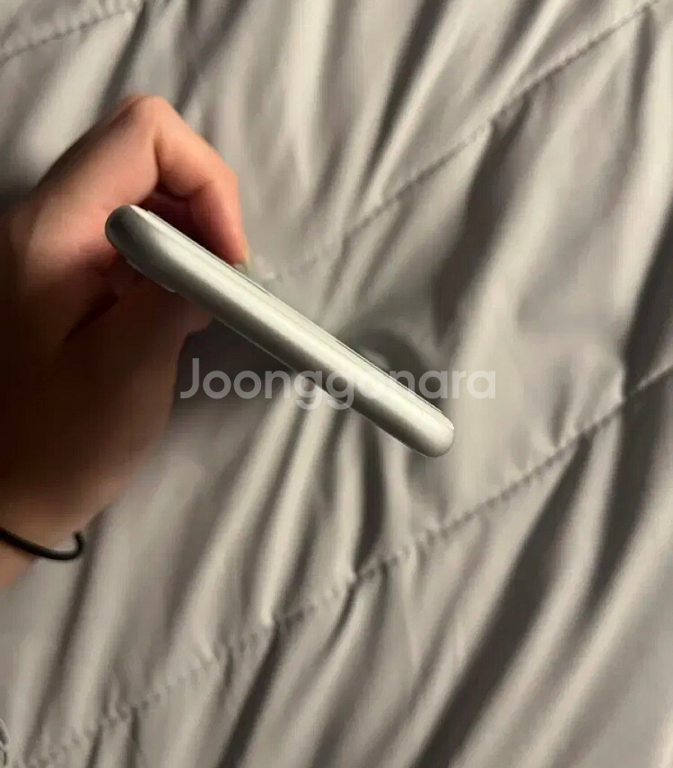 아이폰8 64gb 배터리100%--3