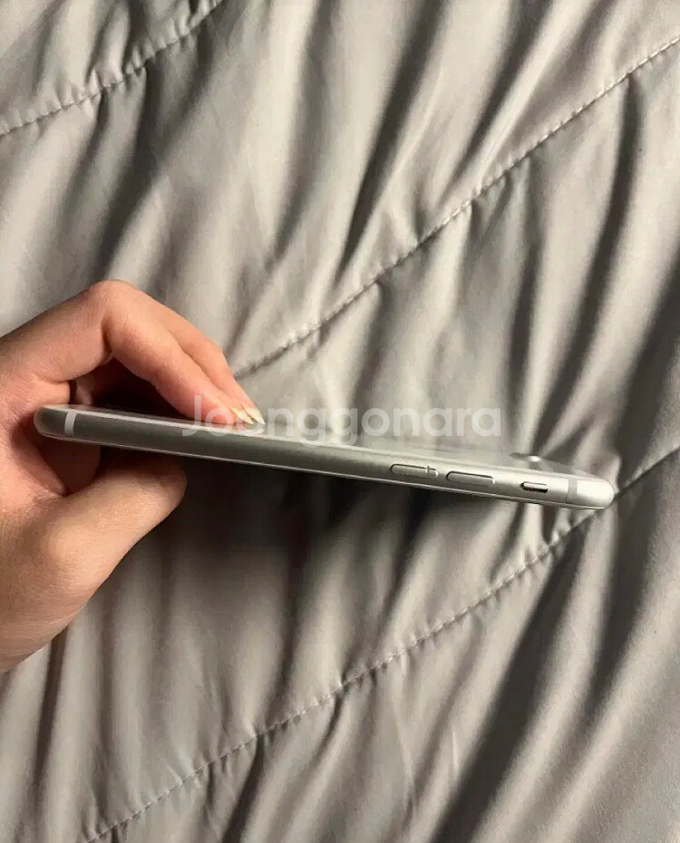 아이폰8 64gb 배터리100%--2