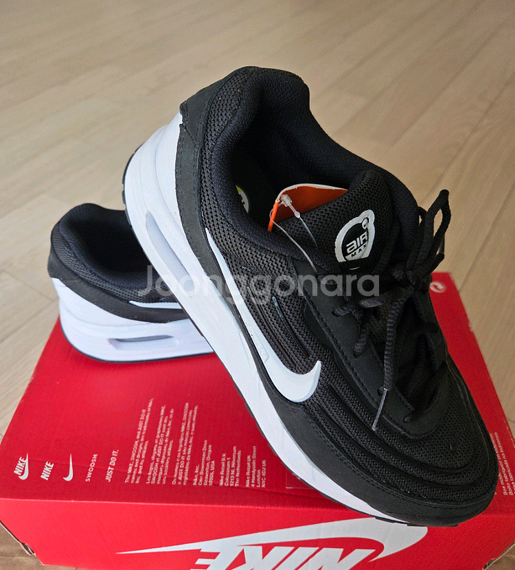 나이키 에어맥스 운동화 250사이즈 새상품--0