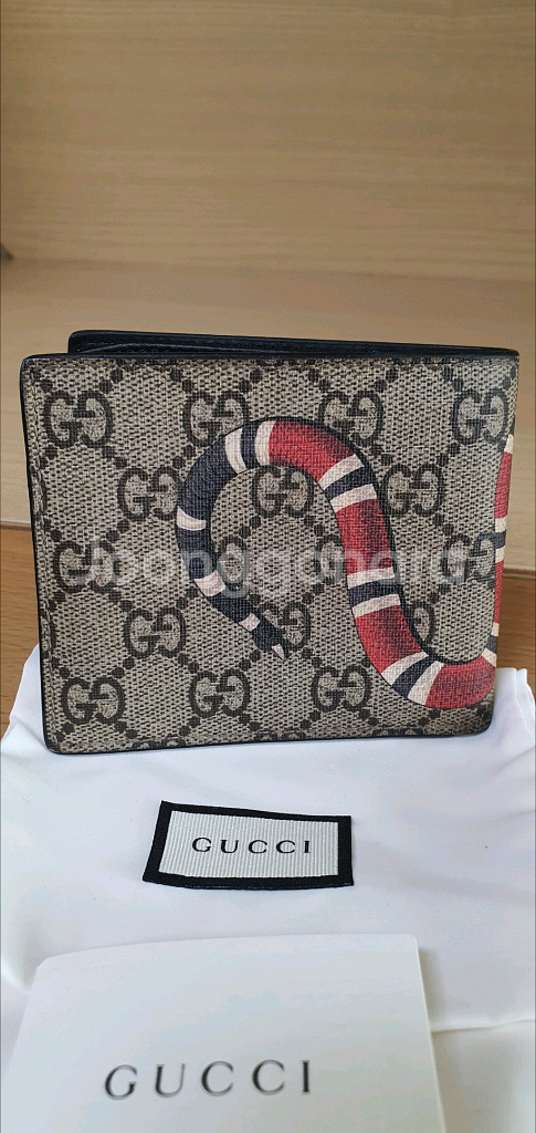 구찌 스네이크 반지갑 정품S급(감정O)프라다루이비통디올고야드샤넬셀린느보테가생로랑--2