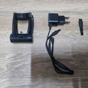 필립스 면도기 충전기(HQ-8505), 거치대, 청소솔 팝니다