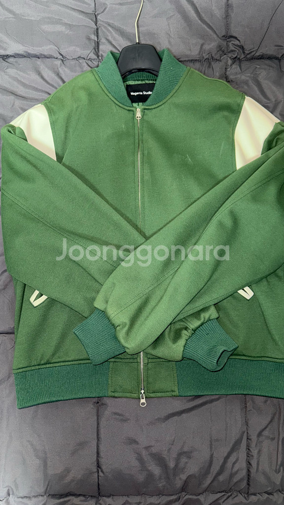 그린컬러 바람막이 바시티 자켓--2
