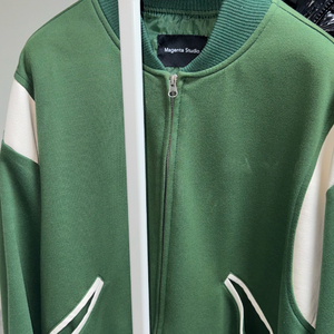 그린컬러 바람막이 바시티 자켓