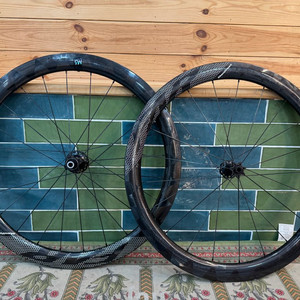 파스포츠 레보 매니페스트 M5, 1,324g 경량, 카본 미들림, 스램 XDR 방식 이미지