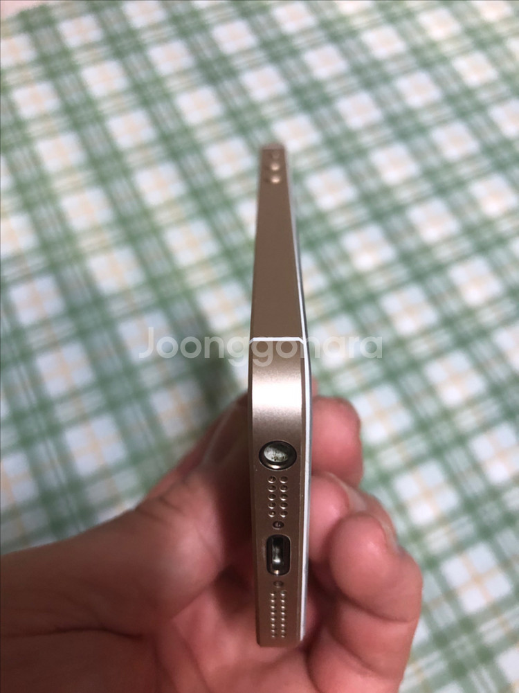 아이폰SE1 128기가 골드--12